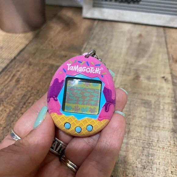 Tamagotchi Original Ice Cream - Picture 5 of 6